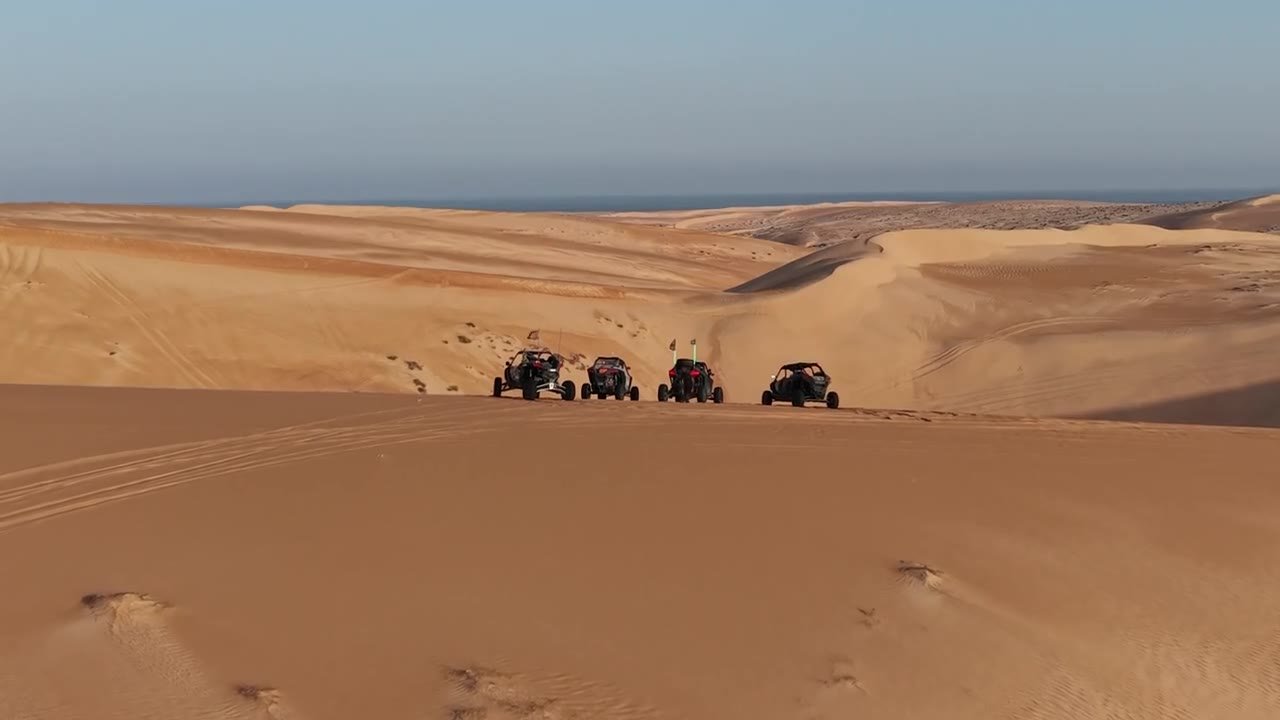 FOX ATVs SxS expedition convoy among Oman’s desert dunes